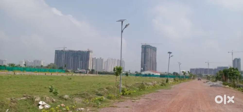 Plots in Noida sector 150 near fng highway for investment purpose