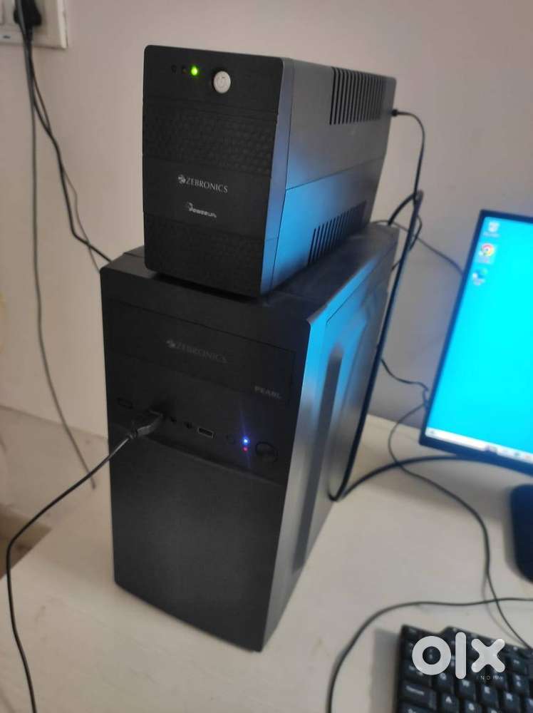 Desktop Computer with UPs