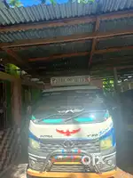 Loader vehicle