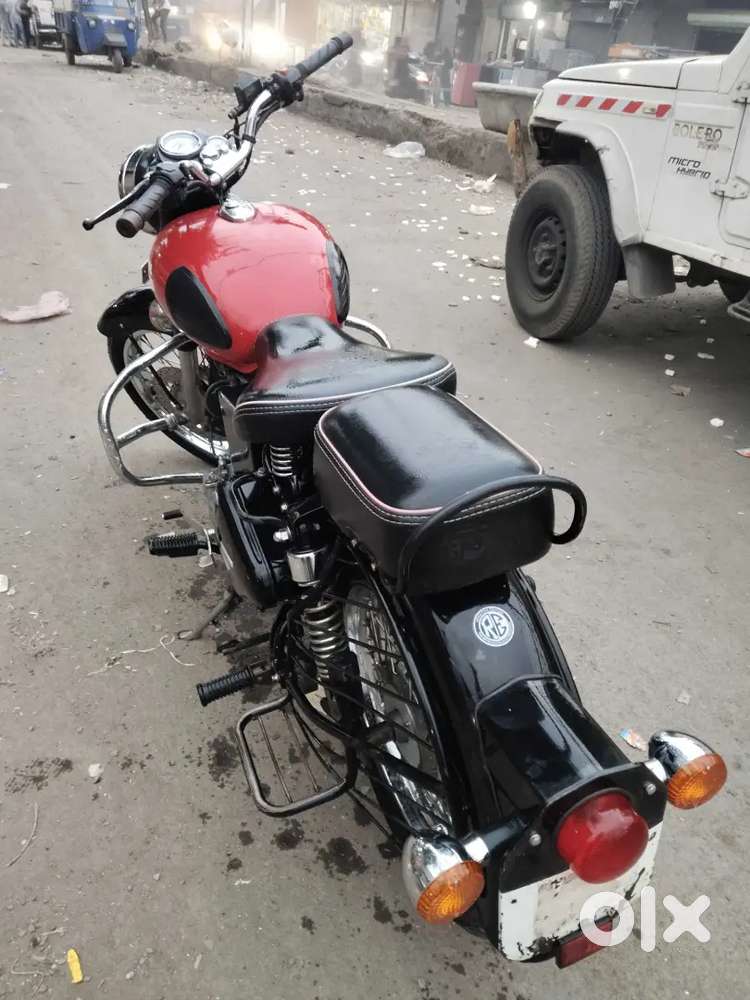 Bullet 350 Classic, Reddish Red Colour MH18BK7733