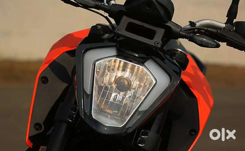 Duke 200 headlight 2020 model