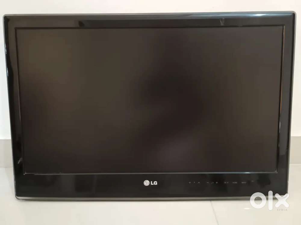 LG LED 22 INCH TV WITH DISH & SETUP BOX