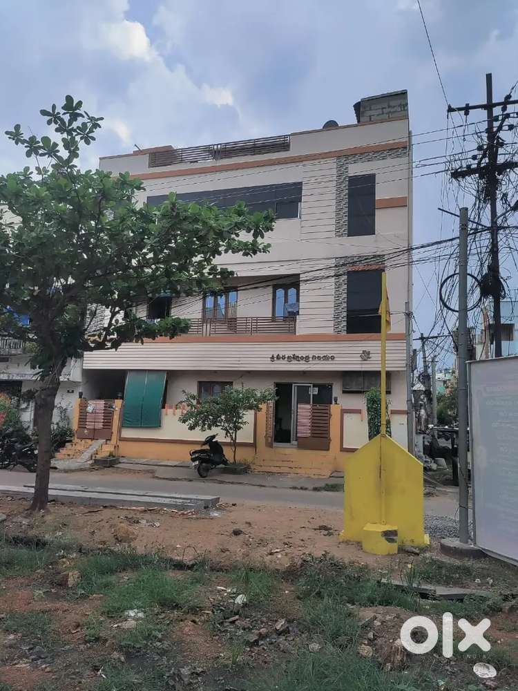 5 yrs old 3 story building for sale