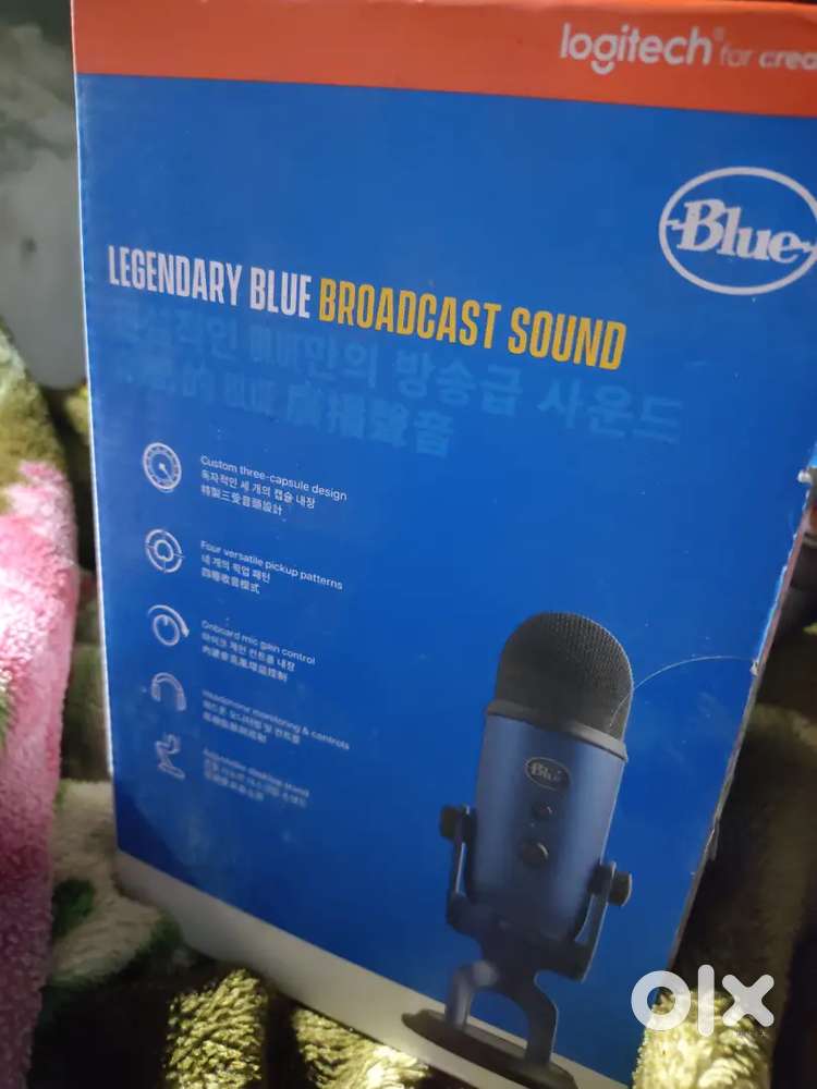 Blue Yeti Professional USB Recording Microphone  Studio Quality