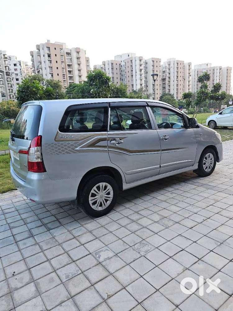Toyota Innova, 2015