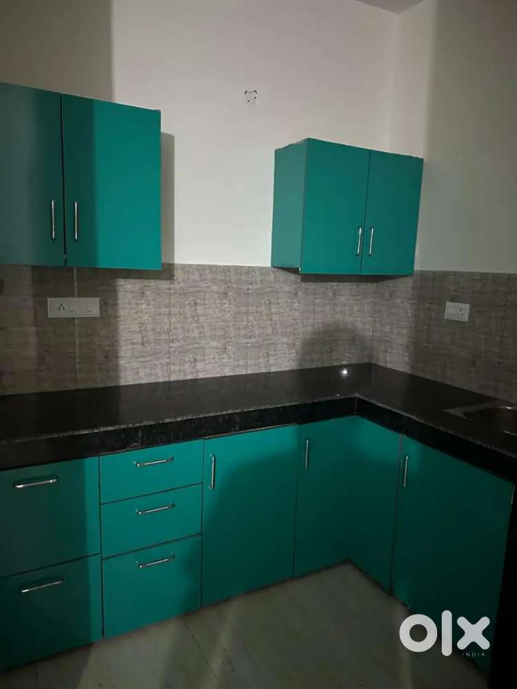 2BHK Sec 115 Gulmohar City Mohali rent sector 115 kharar family only