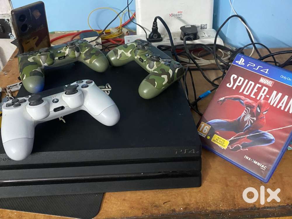 PS4 Pro 1TB w/ 3 Controllers and 1 CD