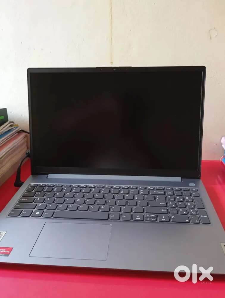 Lenovo V15 AMD Ryzen 3 5300U