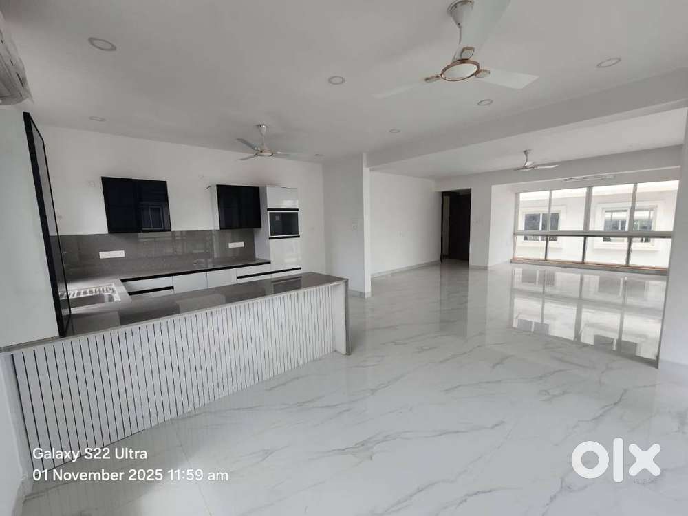 LUXURIOUS 3BHK FLAT FOR RENT