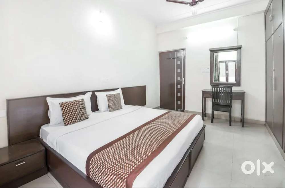 NO BROKERAGE 500+ Modern Boys PGs with meals & amenities in Noida!