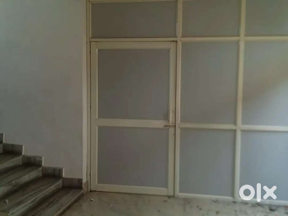 2000 square feet space office cum godown