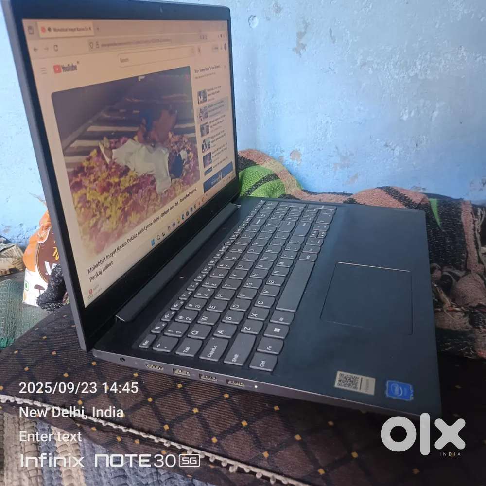 Lenvo ka laptop he jo acha condition he abhi khula nahi