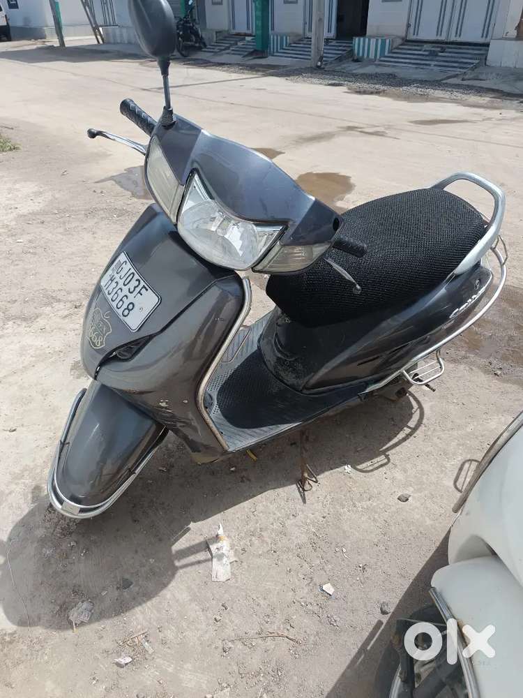 હોન્ડા એકટીવા વેચવાનુ છે વિમો ચાલુ