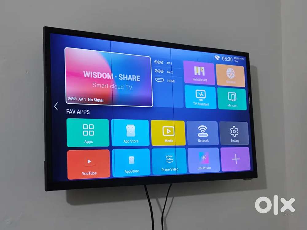 32inch Wisdom Smart  led Good condition urgentsale moneyneed 3000