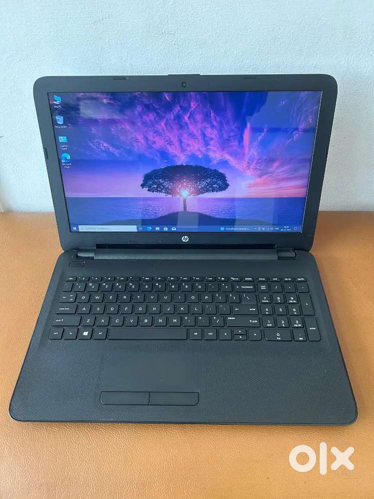 HP LAPTOP 8 GP RAM 1000 GP HDD WIFI WEBCAM I3 PROCESSOR WINDOWS 10