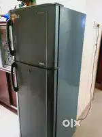 Original Samsung fridge. best working condition.