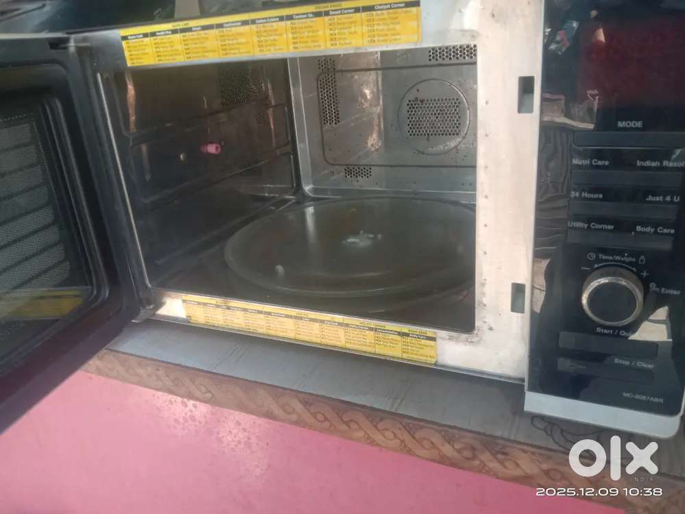 LG 30L CONVENCTION MICROWAVE