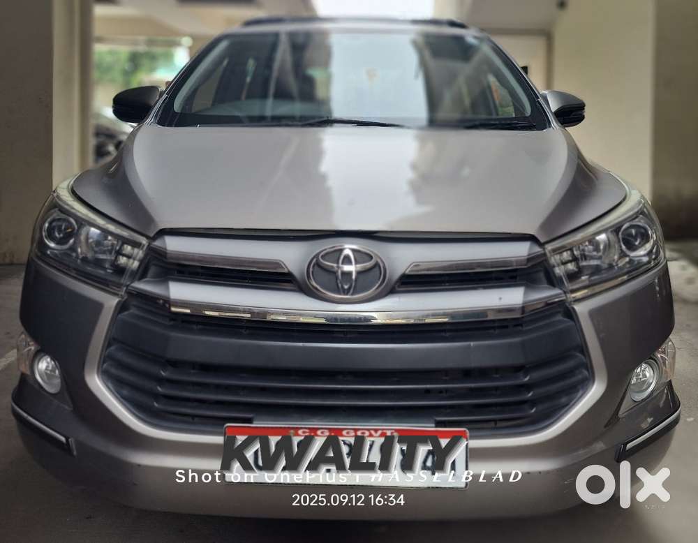 Toyota Innova Crysta 2.4 V, 2017, Diesel