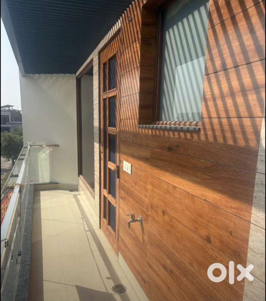 94 sec. Near markit (3bhk)