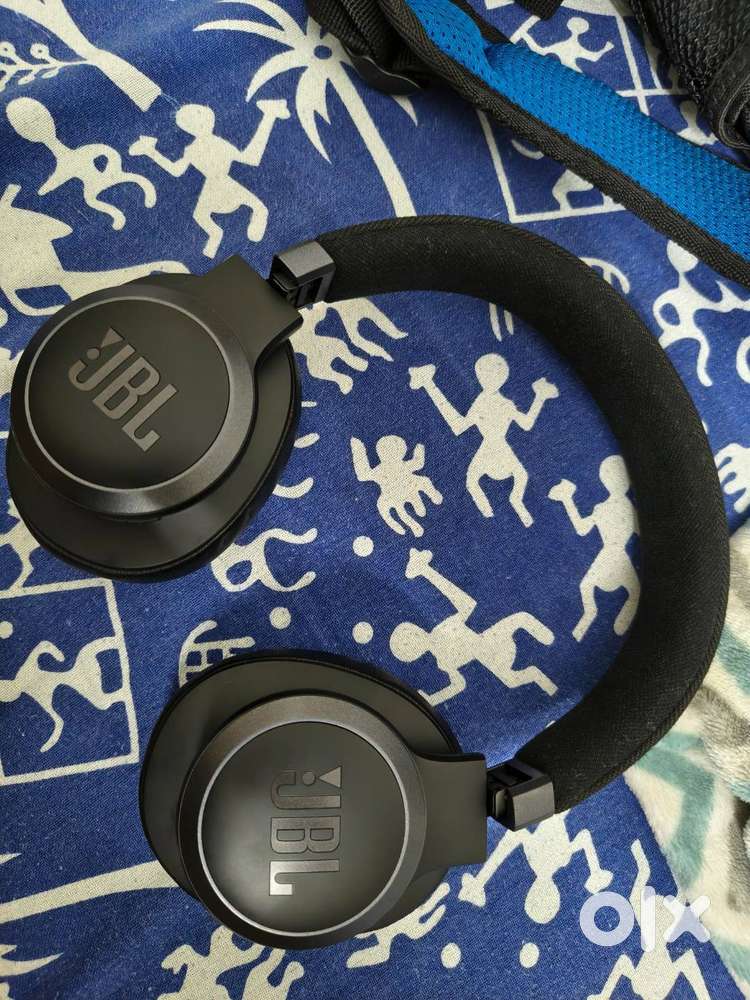 JBL Live 770NC