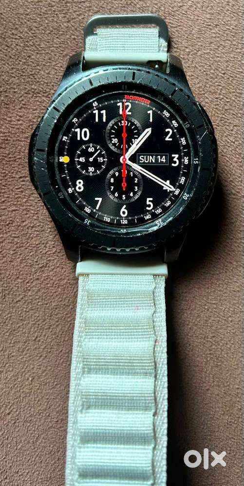 Samsung Gear S3 Frontier Watch (Black)+extra 3 belts/straps free