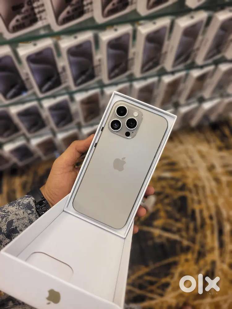 IPHONE 15PROMAX REFURBISHED MODEL'S WITH WARRANTY BILL BOX AVAILABLE