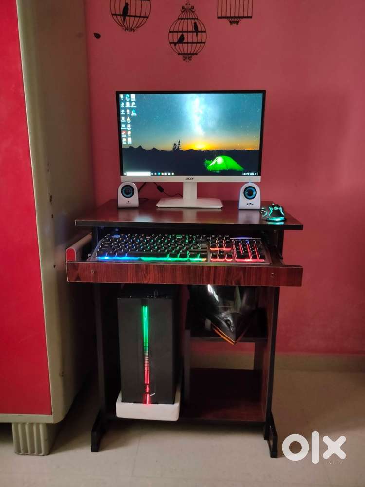 Gaming CPU with speakers