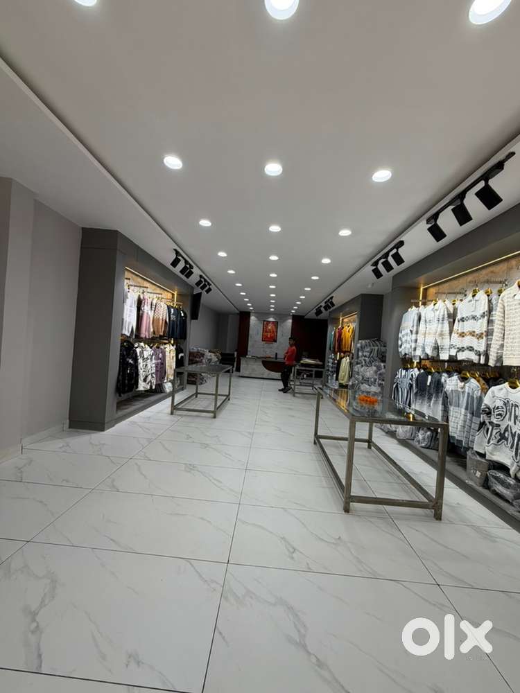 Accountant needed for a showroom in Gandhinagar, Ludhiana.