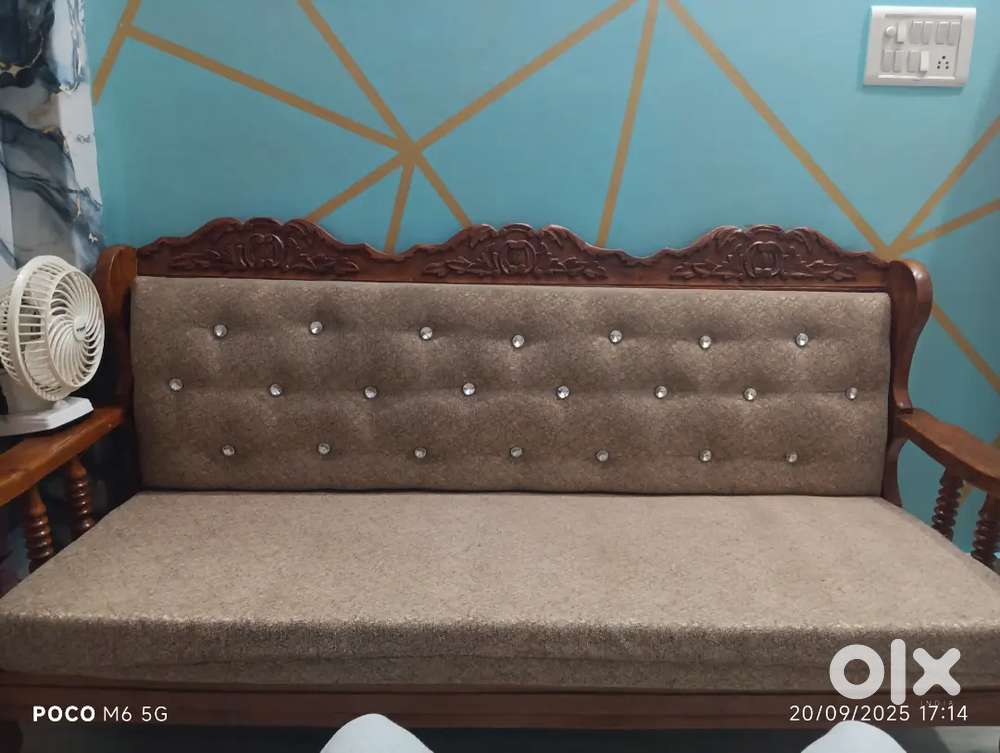 Excellent Condition Sofa set