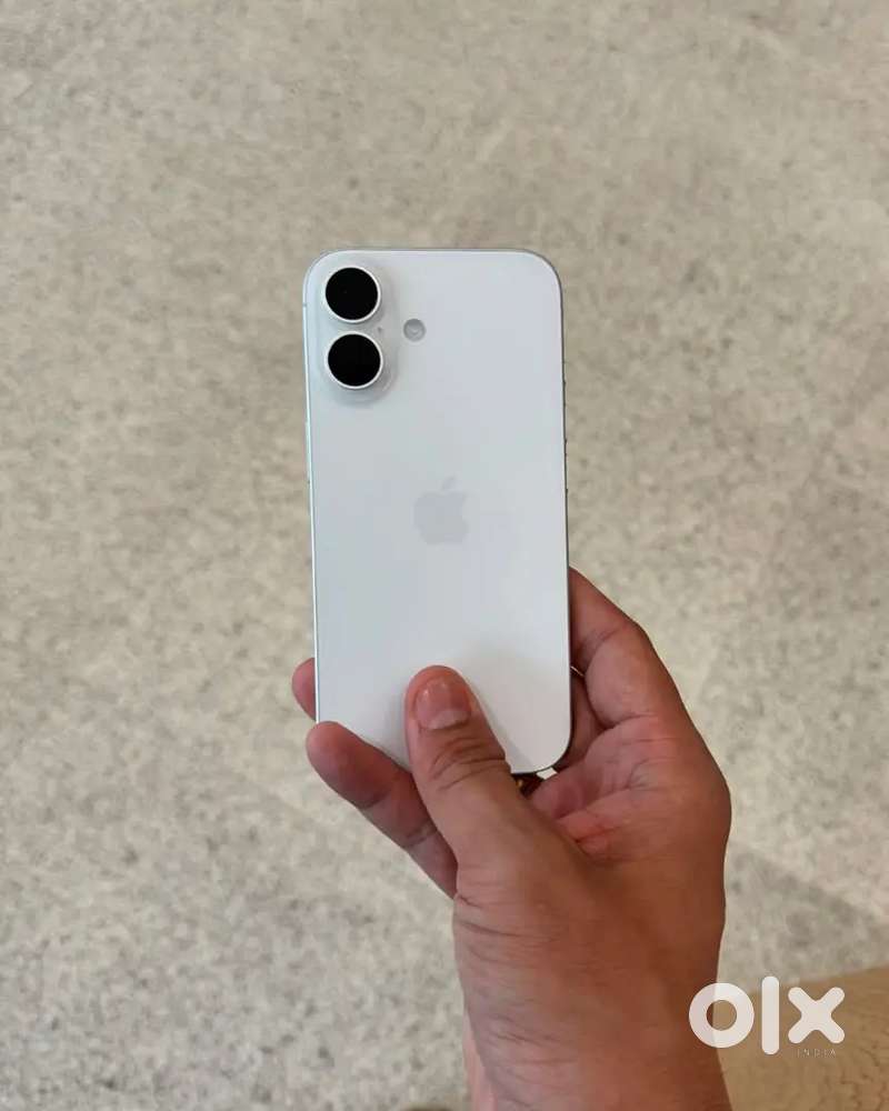 Apple Iphone 16/128 gb under warranty