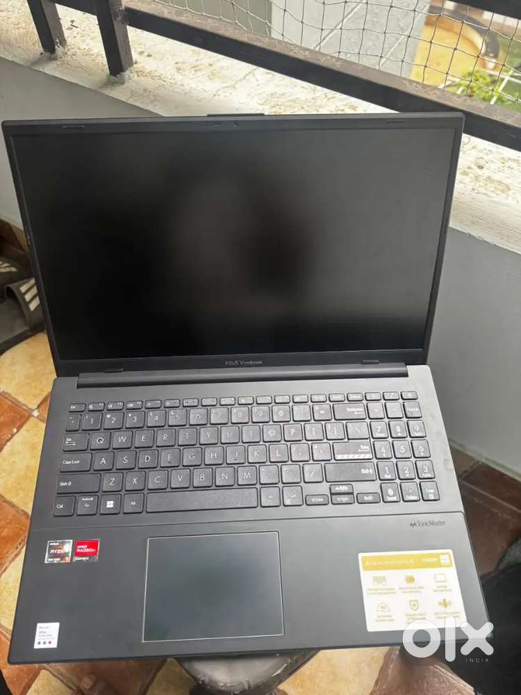 Asus Vivobook Go 15 Amd Ryzan5 Qude Core 7520U 16GB/512SSD