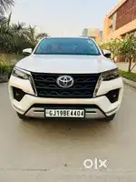 Toyota Fortuner 4X2 AT 2.8 Diesel, 2022, Diesel