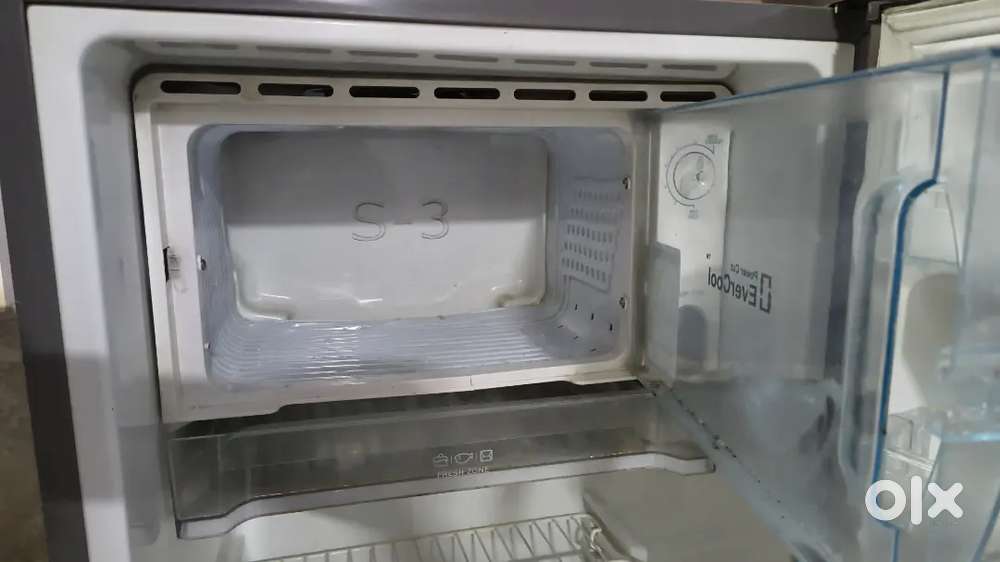 LG SINGLE DOOR FRIDGE 270L