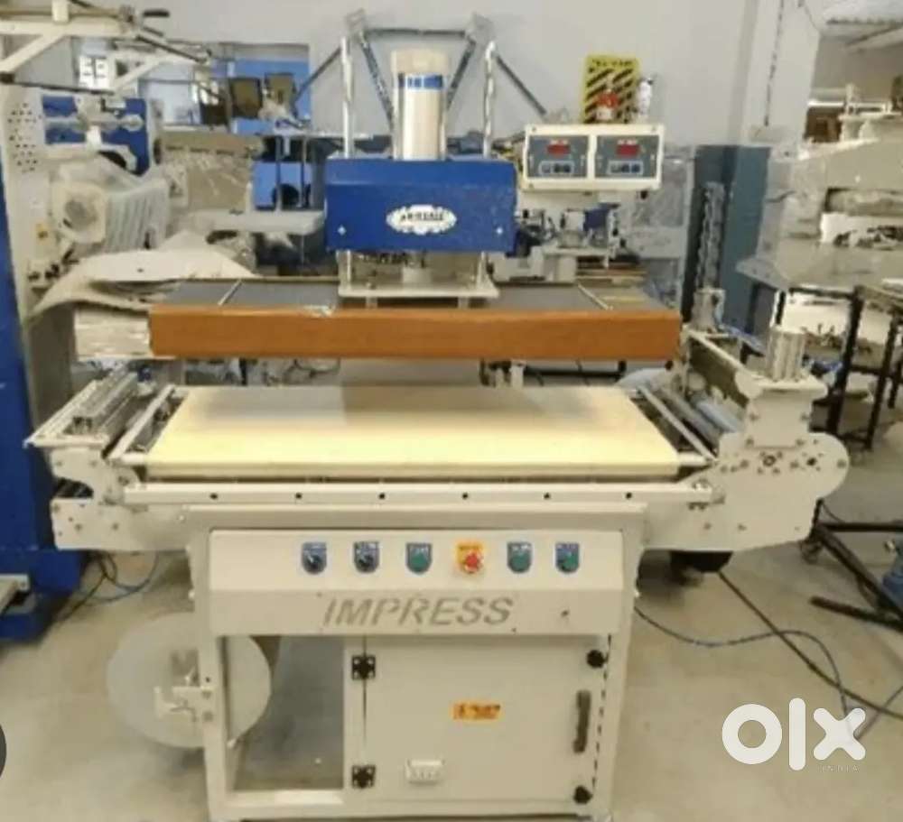 Multicolored lanyard machine