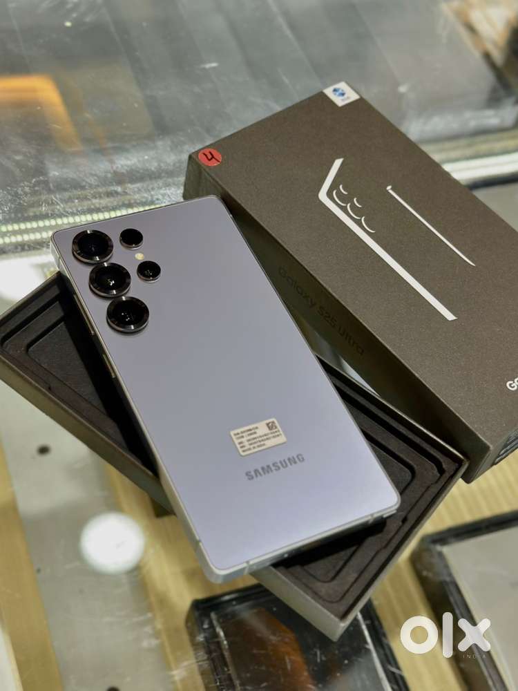 Galaxy S25 Ultra 12GB 256GB Storage 3 Month Old Only