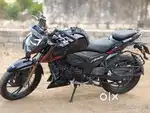 Apache RTR 200 4v