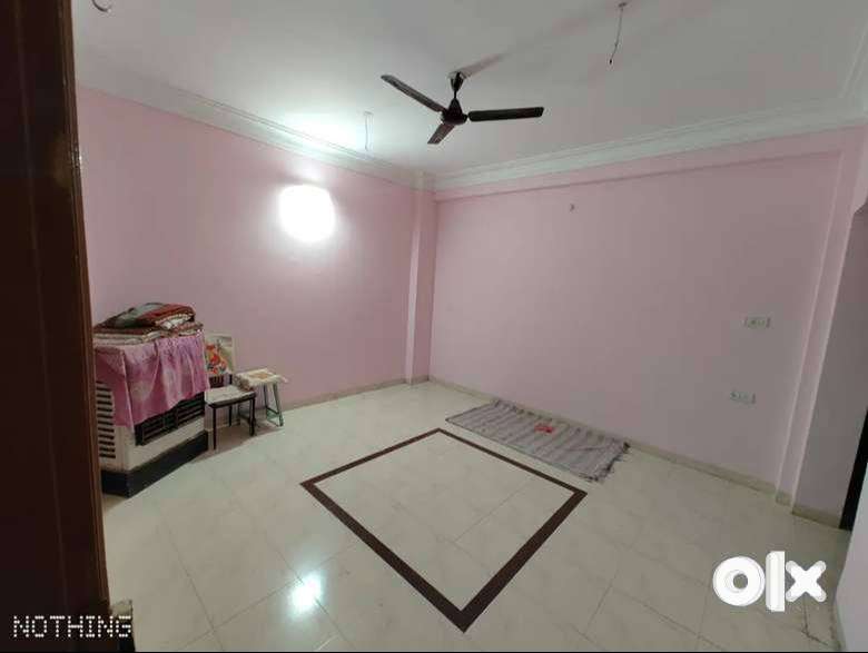 With lift and Carparking, 2 BHK Flat in Patna near DAV School Chipura