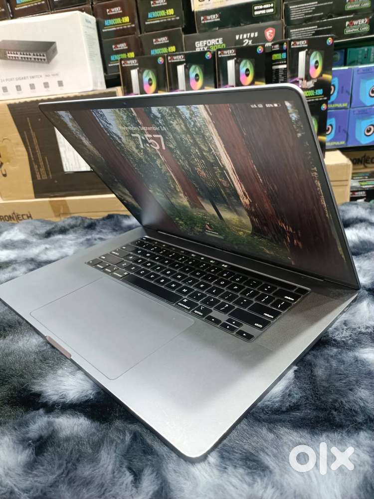 : APPLE MAC BOOK A2141 I7 9THGEN LIKE NEW BRAND NEW CONDITION LAPTOP