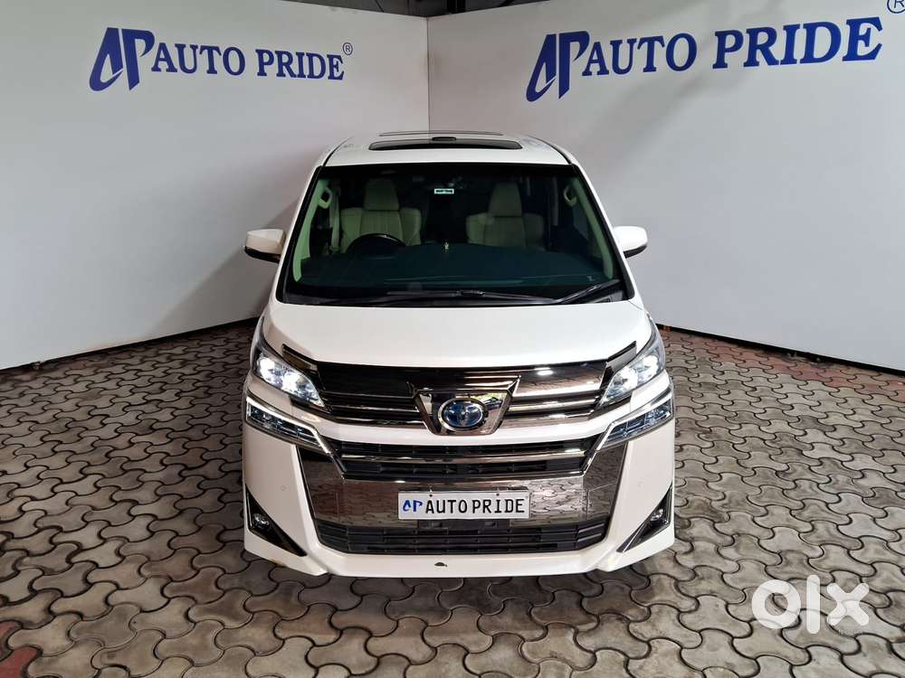 Toyota VELLFIRE 2.5 Executive Lounge, 2023, Petrol