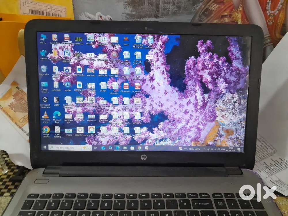 LAPTOP WITH ACCESSORIES