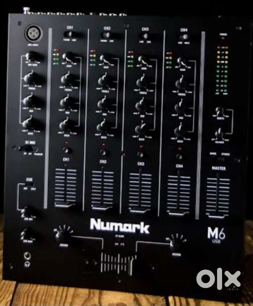 M6 Dj mixer