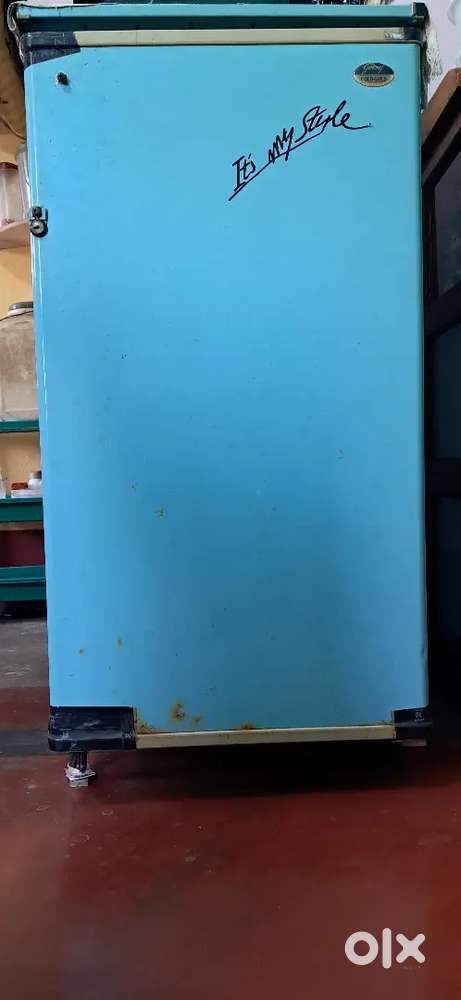 Good condition  old Godrej  refrigerator