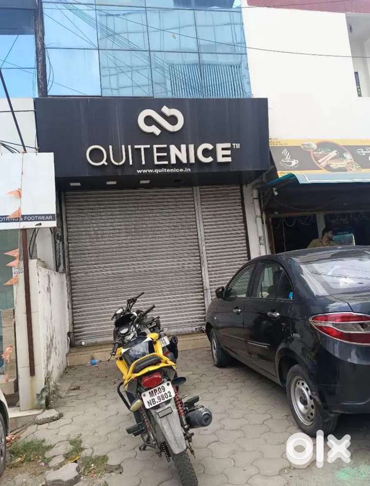 “0” level commercial space available for rent new palasiya