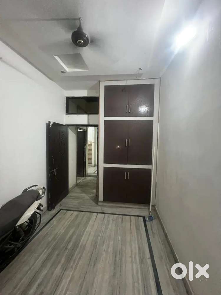2 Room, 1 kitchen , 2 Late Bath  M.No.473, sector 7, keshavpura,