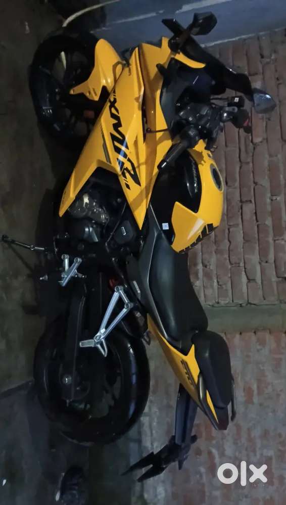 Hero Karizma XMR 210