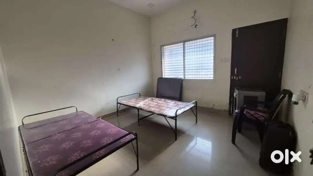 JAYSHUBO HOUSE BOYS PG