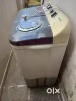 Semi autometic washing mashin