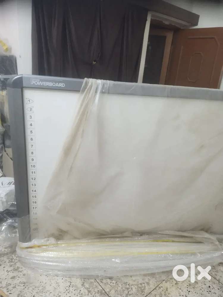 7 feet Power Board with Projector, Monitor, UPS