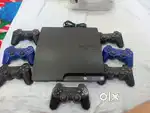 Ps3 with 30 games inbut 2500 gb harddisk 10 remote perfect condition