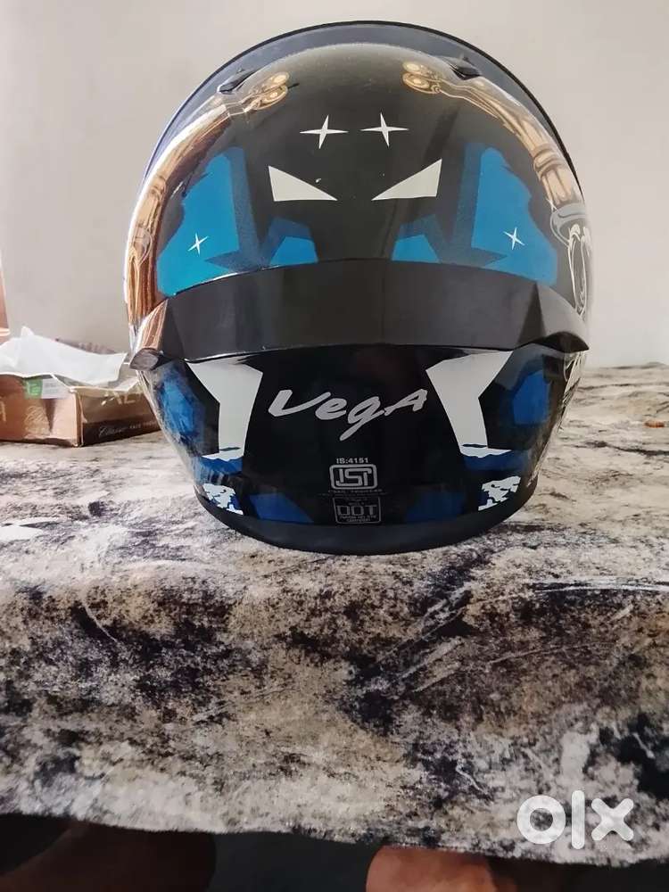 Vega bolt helmet